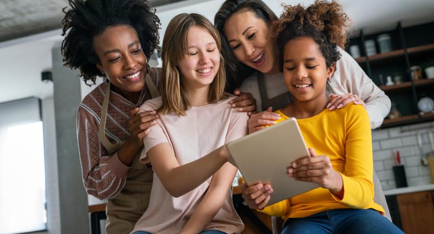 Family on a tablet 